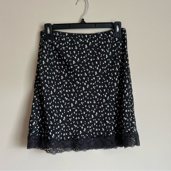 NWT American Eagle AE High Waisted Floral Satin Style Slippers Skirt Lace Detail - Picture 5 of 7